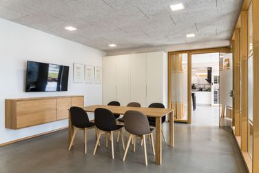 Schreinerei Ackermann Philipp Vesenmeier GmbH in Schopfheim - Massivholztische