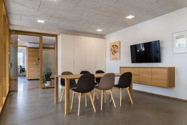 Schreinerei Ackermann Philipp Vesenmeier GmbH in Schopfheim - Massivholztische