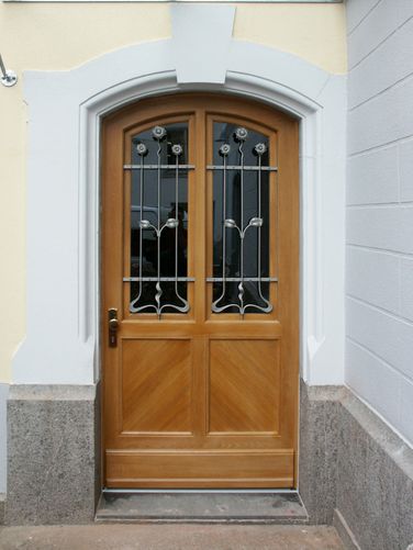Schreinerei Ackermann Philipp Vesenmeier GmbH in Schopfheim - Haustür Eiche